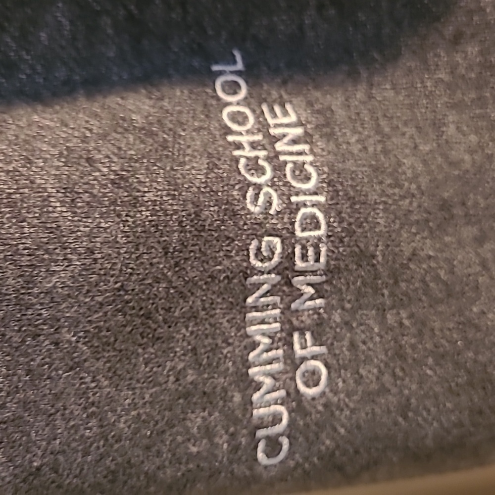 UNIVERSITY OF CALGARY Coat of Arms Motto Crew Sweatshirt, Medicine Faculty - Picture 7 of 14